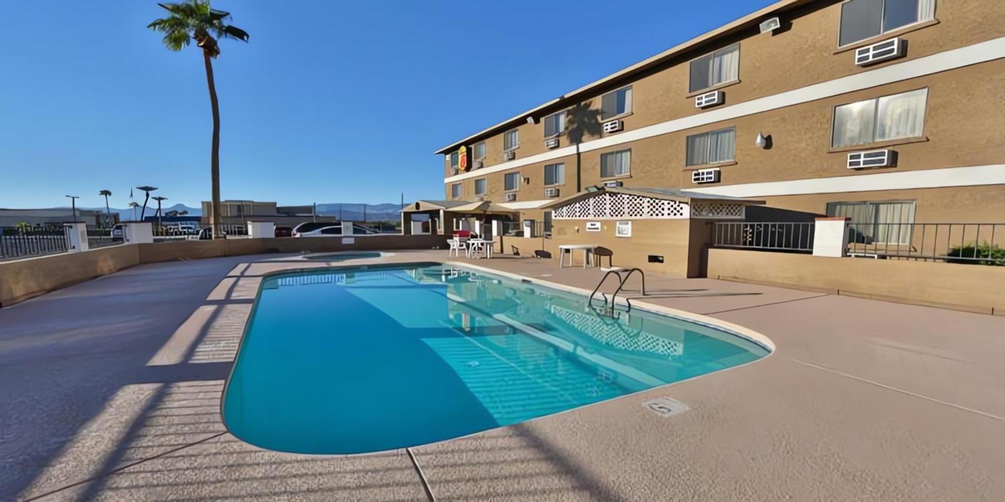 Super 8 By Wyndham Lake Havasu City Luaran gambar